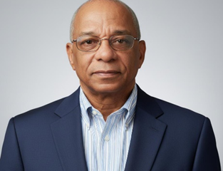 El negro detrás de la oreja