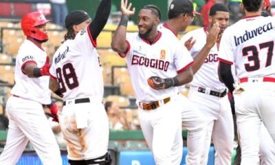 Aguilas, Gigantes, Leones y Toros ganan en el beisbol RD