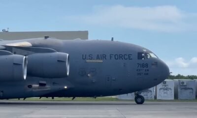 Avión militar estadounidense genera expectación durante visita de Pete Hegseth a RD