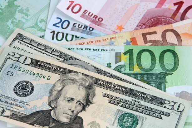 Dólar subió 29 cts. y el euro 18 eran vendidos a $60.55 y $73.07 imagen