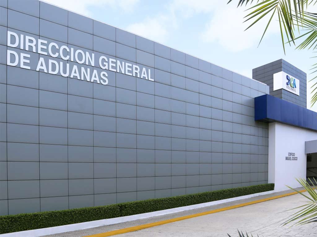 Sube recaudación Aduanas en R. Dominicana pese a crisis global imagen