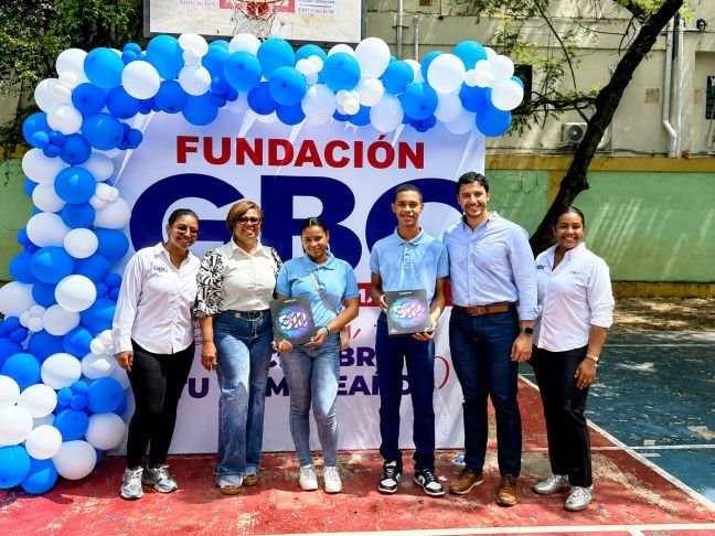 GBC celebra cumpleaños niños Escuela Germaine en El Millón imagen