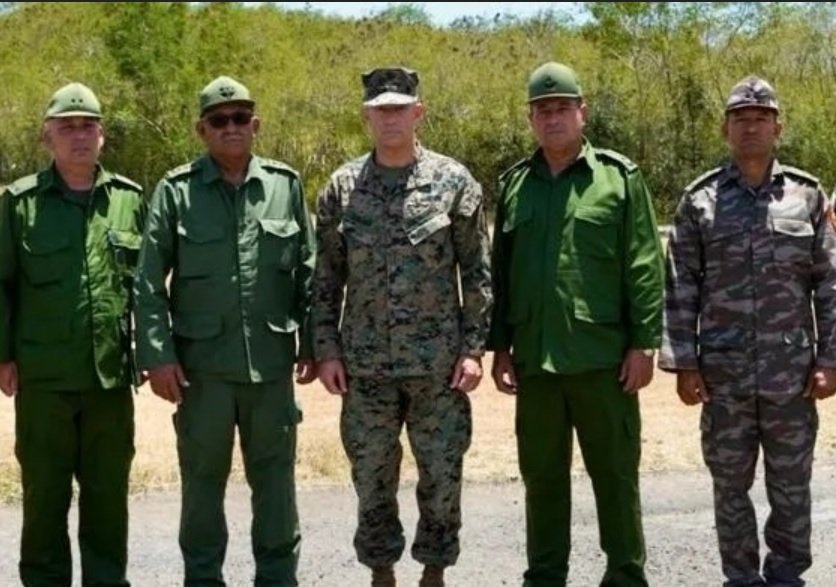 Jefe Comando Sur EU se reúne con alto mando Ejército de Cuba imagen