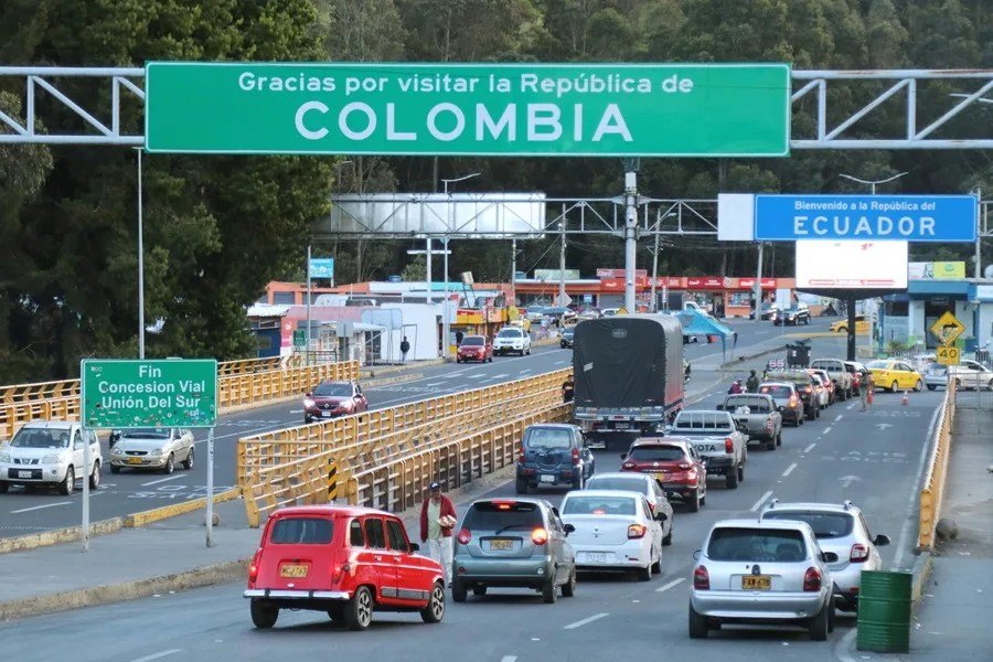 Colombia levantó "casi la totalidad" de aranceles a Ecuador, según el secretario de la CAN