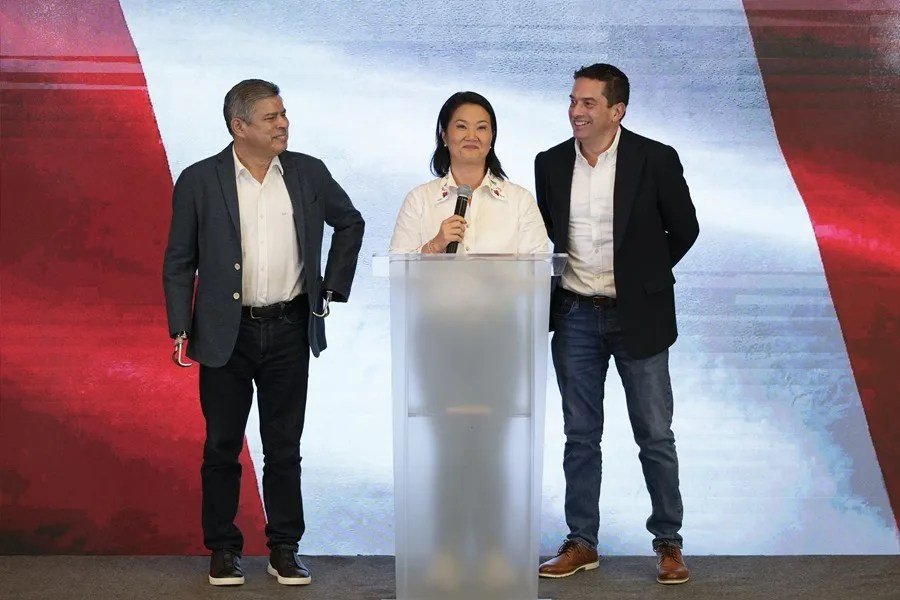 Perú sondeos Fujimori Sánchez