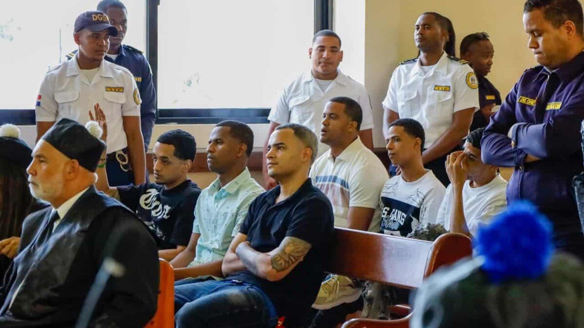 Tribunal Santiago condena seis hombres por asesinato de niño imagen