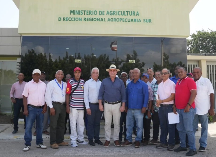 Agricultura busca reactivar el proyecto Prodejav Pedernales imagen