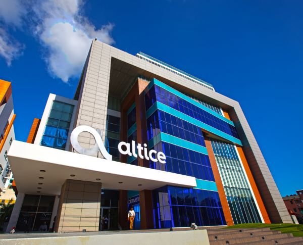 Altice Dominicana restablece sus servicios móviles tras fallas imagen