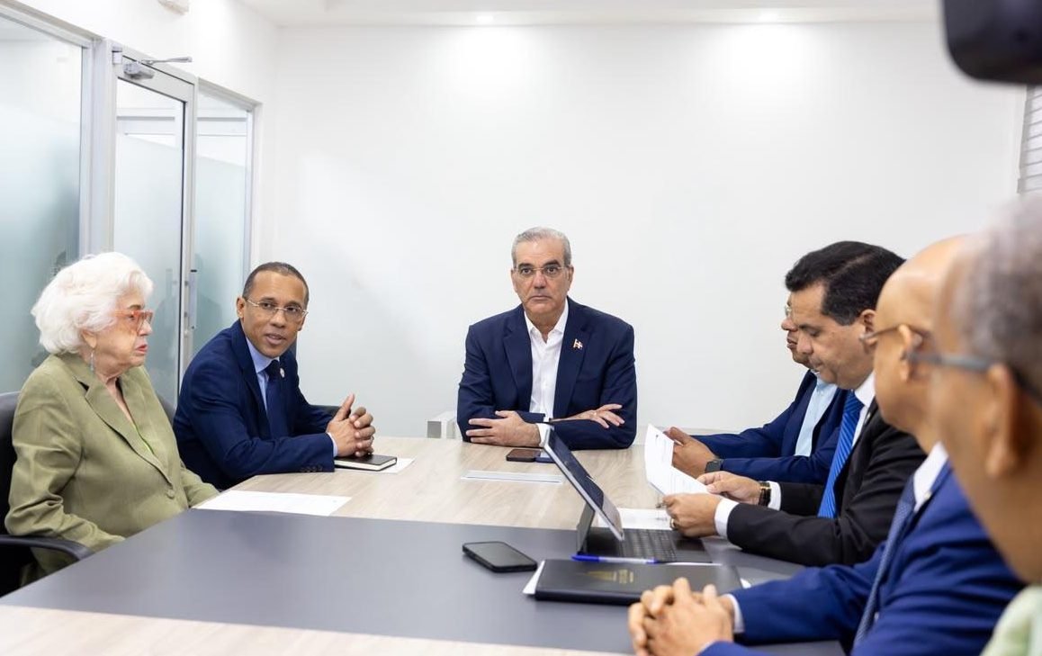 Presidente reafirma respaldo a unidad antifraude Contraloría imagen