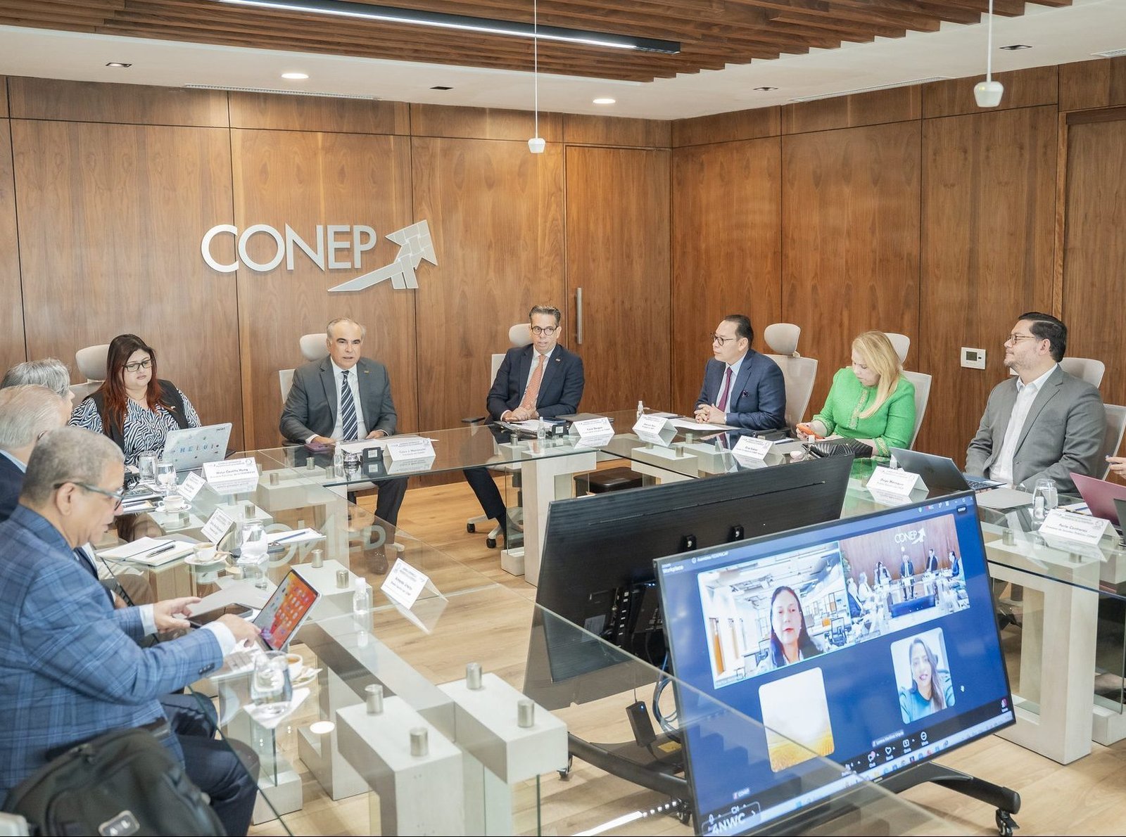 Empresarios de Centroamérica y RD analizan relación con EEUU imagen