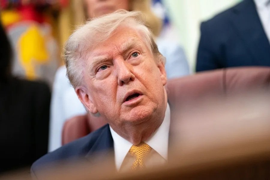 Trump critica actitud “hipócrita” Irán y amenaza bloqueo naval imagen