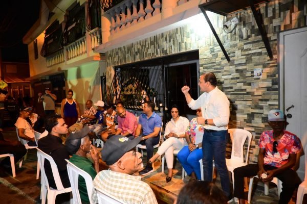 Abel Martínez denuncia mafia en deportaciones de haitianos imagen