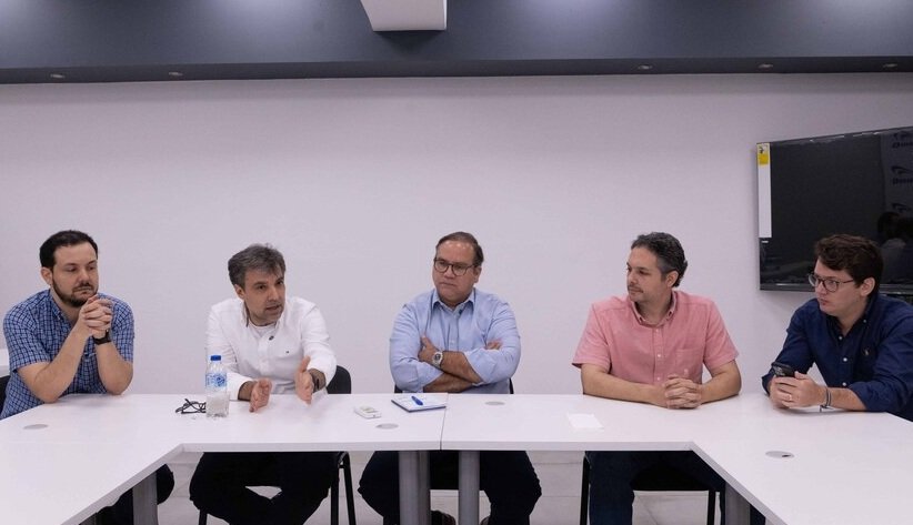 Comerciantes avenida Duarte denuncian competencia desleal imagen