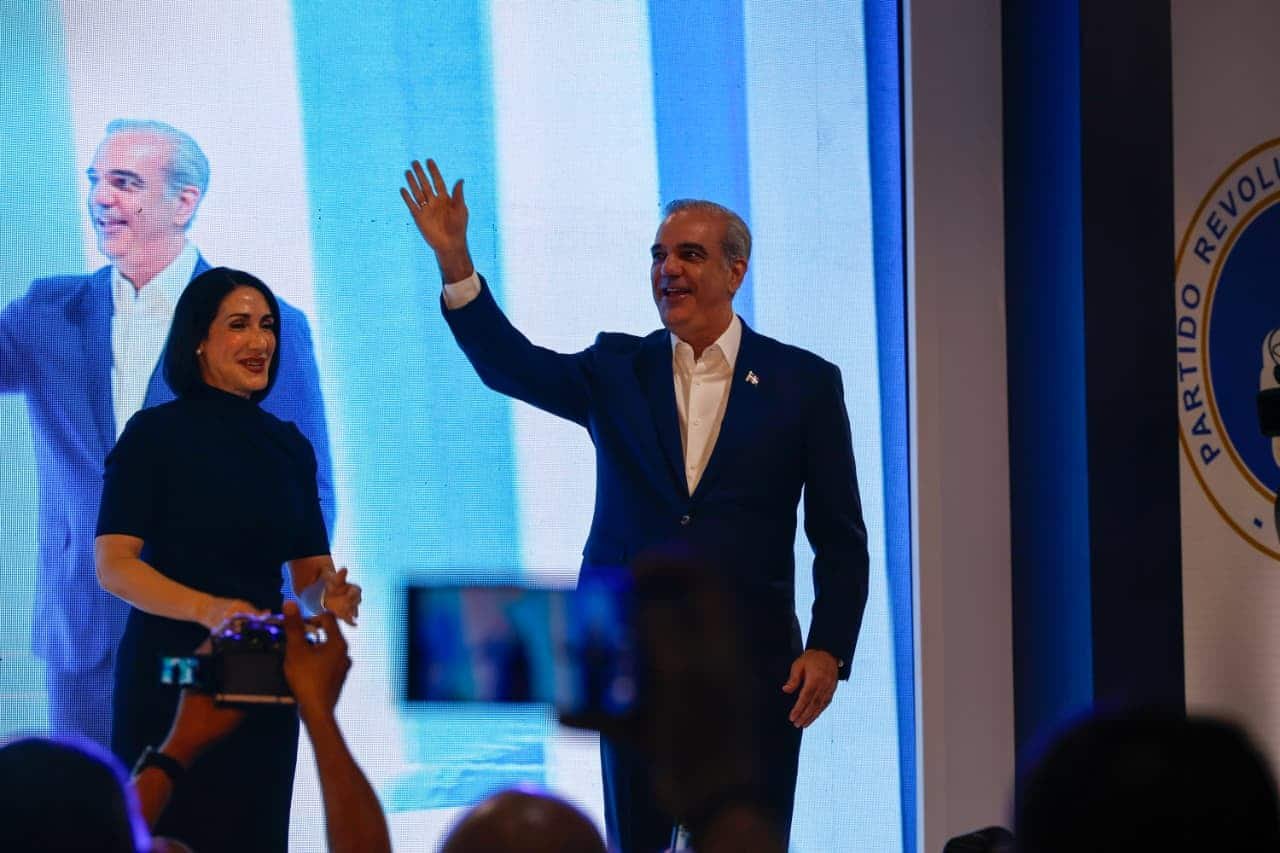 Proclaman Abinader presidente del PRM para período 2026-30 imagen