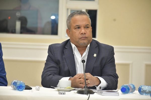 «El Torito» ve a Omar Fernández como un rival difícil para 2028 imagen