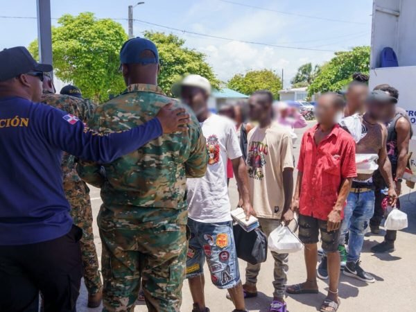R. Dominicana deportó a 3,126 indocumentados en tres días imagen