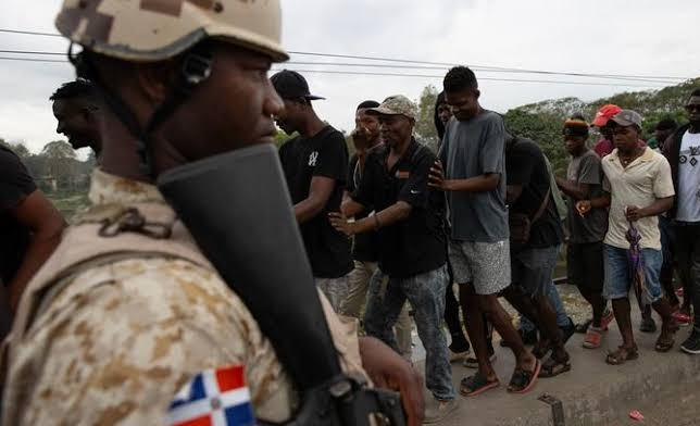 RD deportó a 1,240 haitianos indocumentados en una jornada imagen